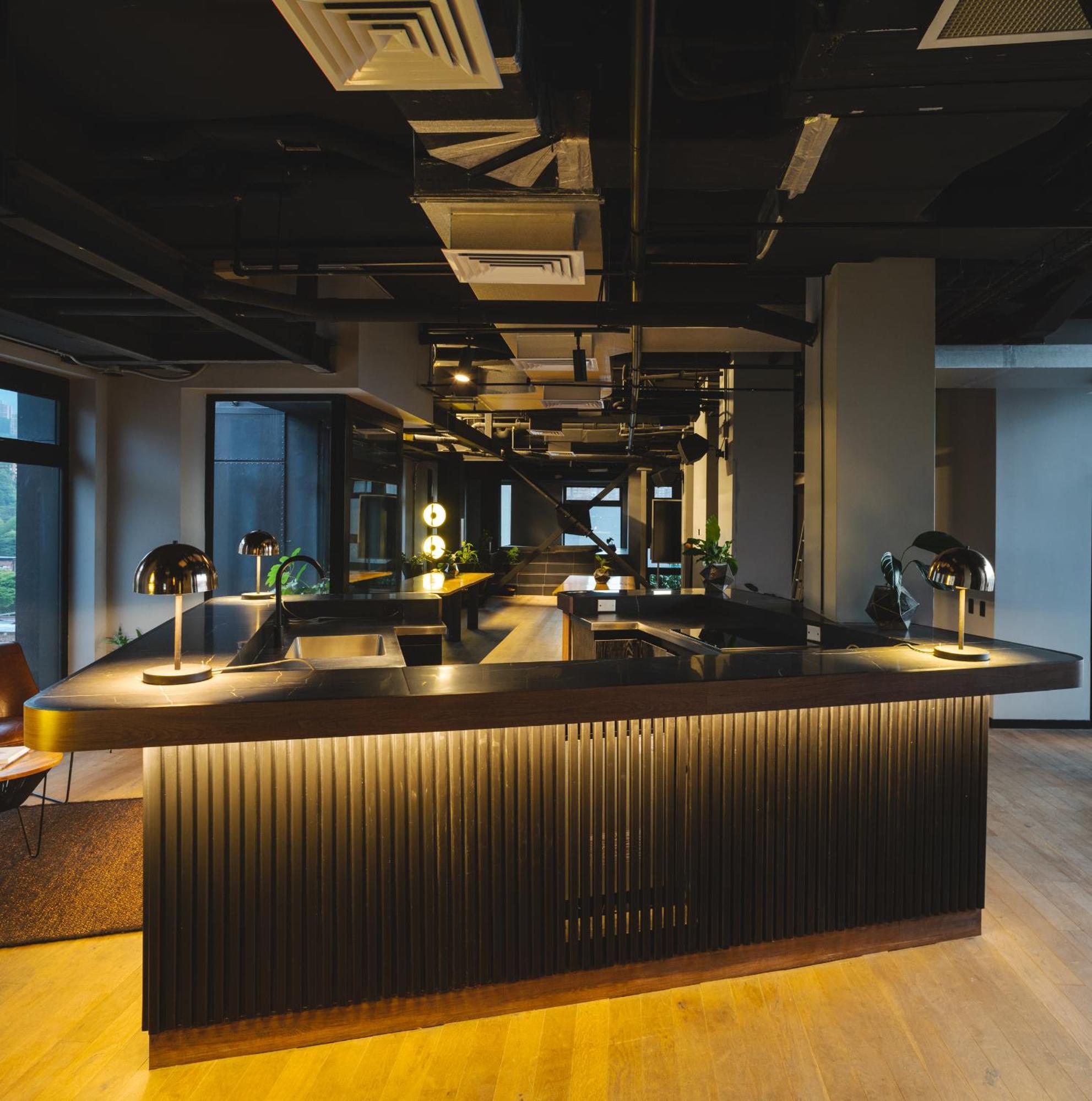 The Click Clack Hotel Medellin Bagian luar foto The interior of the new library