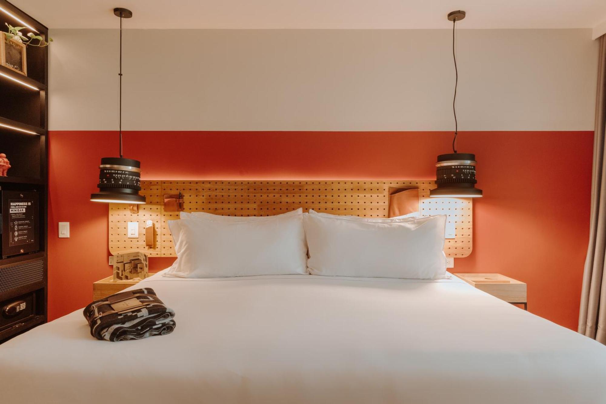 The Click Clack Hotel Medellin Bagian luar foto A room at the Hotel